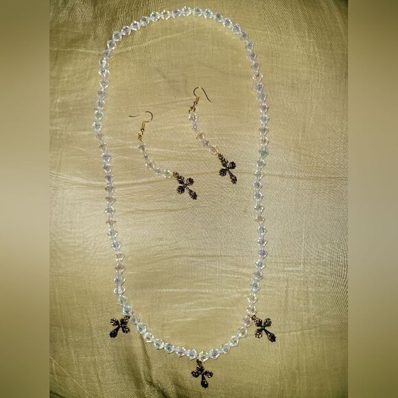 Cross necklace & earrings set - Picture 1 of 8